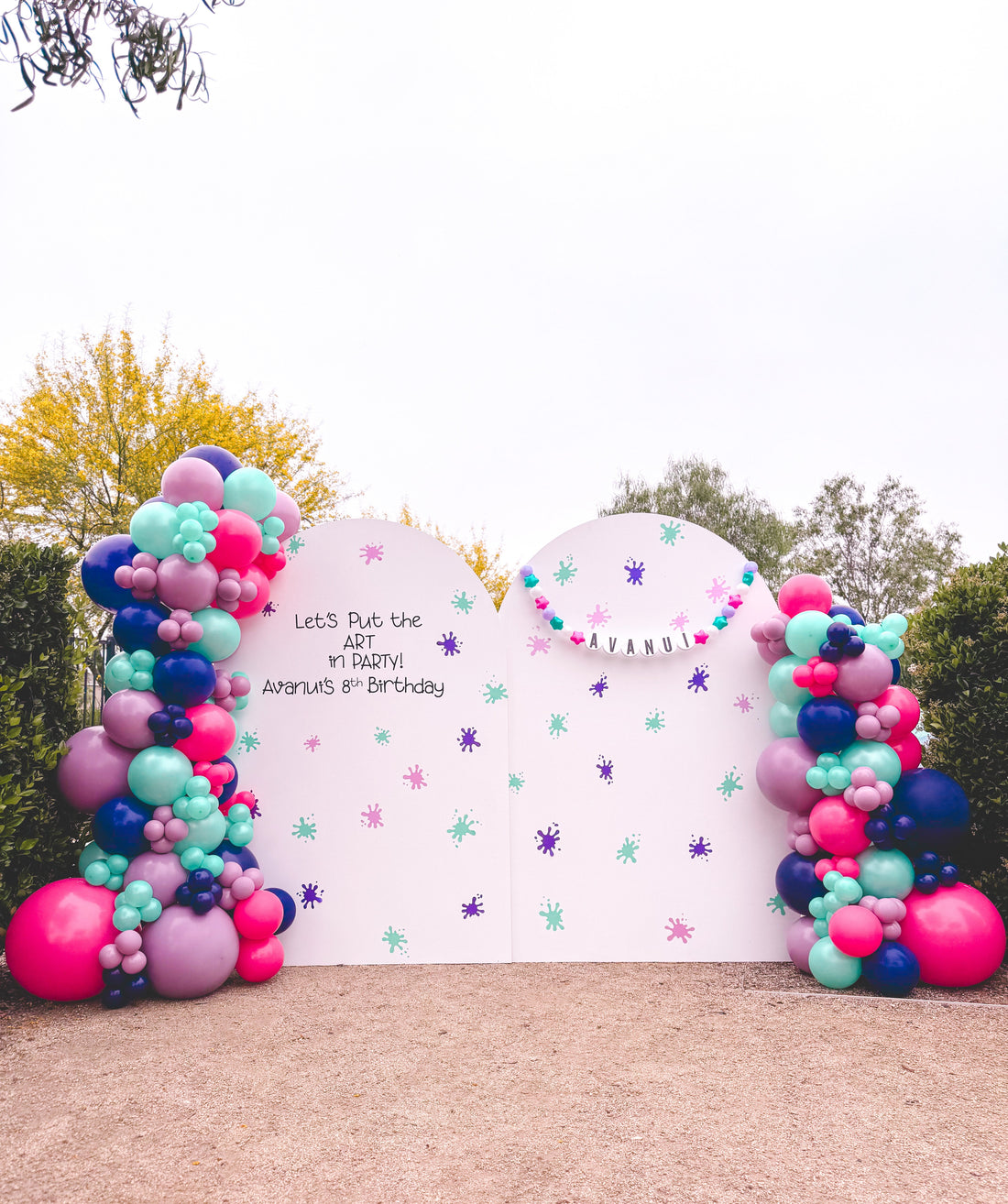 🎨 Color Your World: Art Party-Themed Balloon Decor for Creative Kids' Birthday Celebrations in Ontario, CA and Beyond